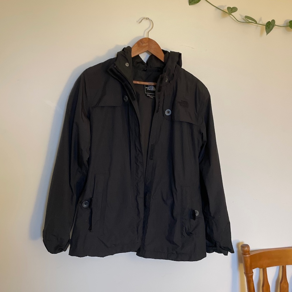 The North Face Nylon Lightweight Jacket - Black - Medium